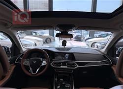 بی ئێم دەبڵیو X7